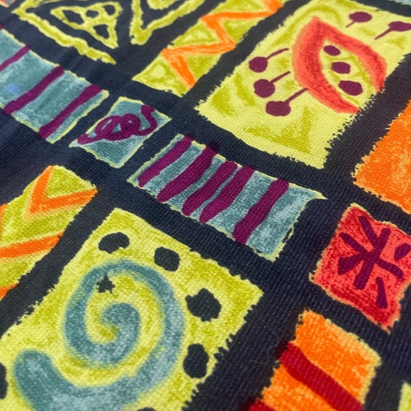 Delores Bell Tunic Top - Picture 3 of 4